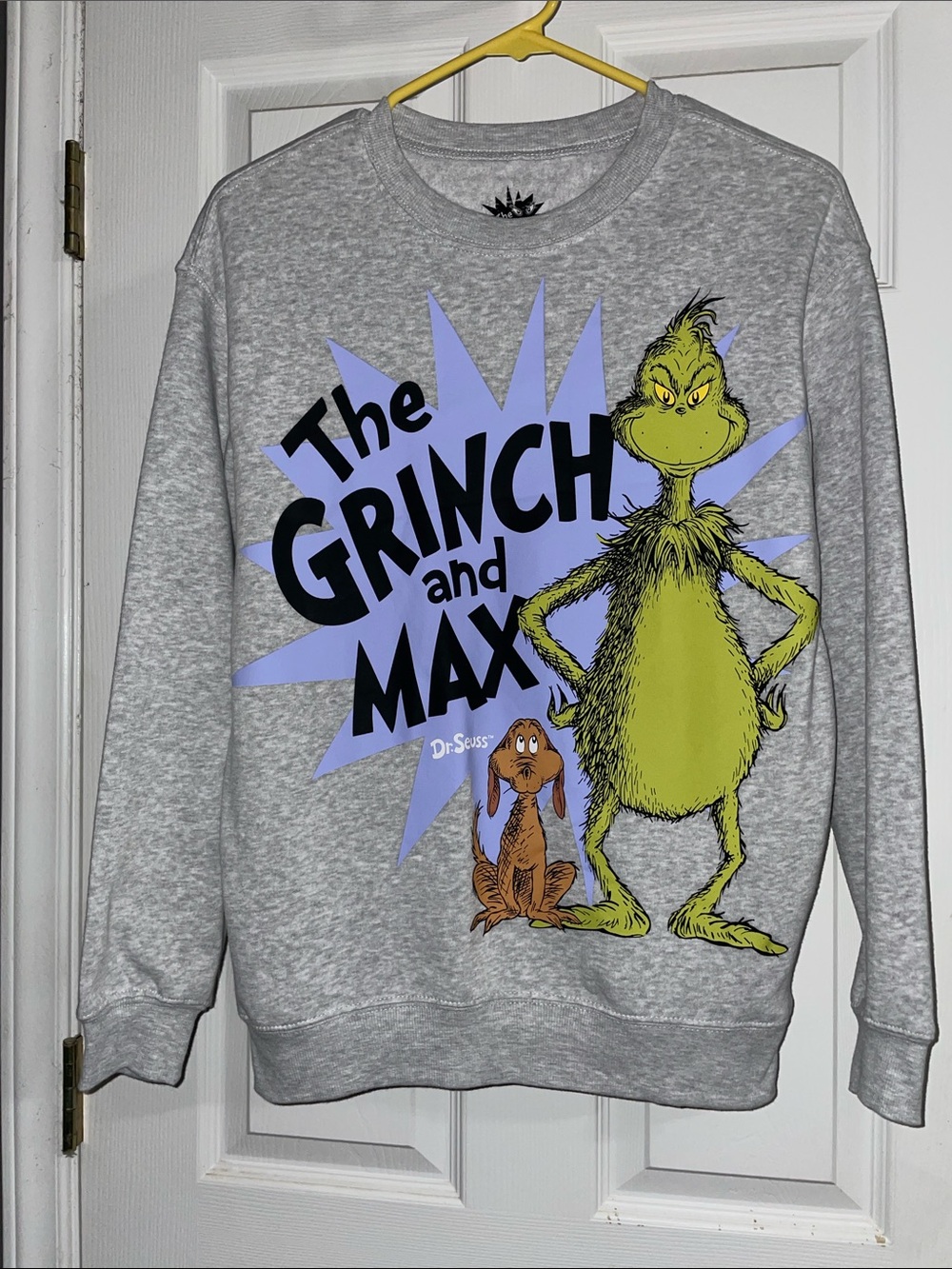 Dr. Seuss Gray Crewneck Sweater with Green Grinch & Brown Max Size XS